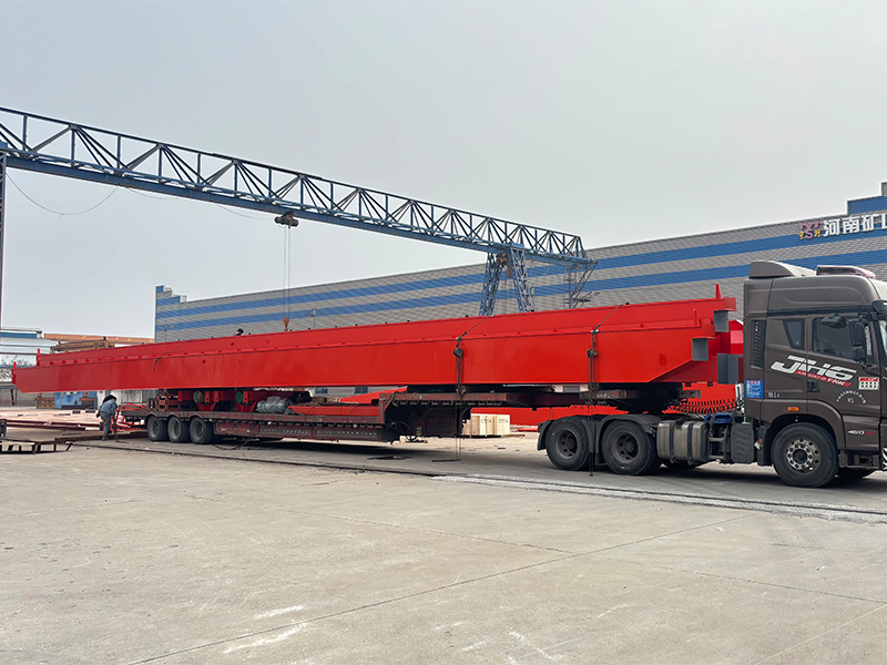 葫蘆雙梁、電動(dòng)單梁 LH5t-30.34m LD5t-30.34m 制作完成 裝車發(fā)出